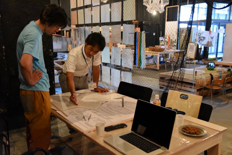 設計から行うにあたり、氷見市立博物館の廣瀬直樹学芸員から話を伺う。